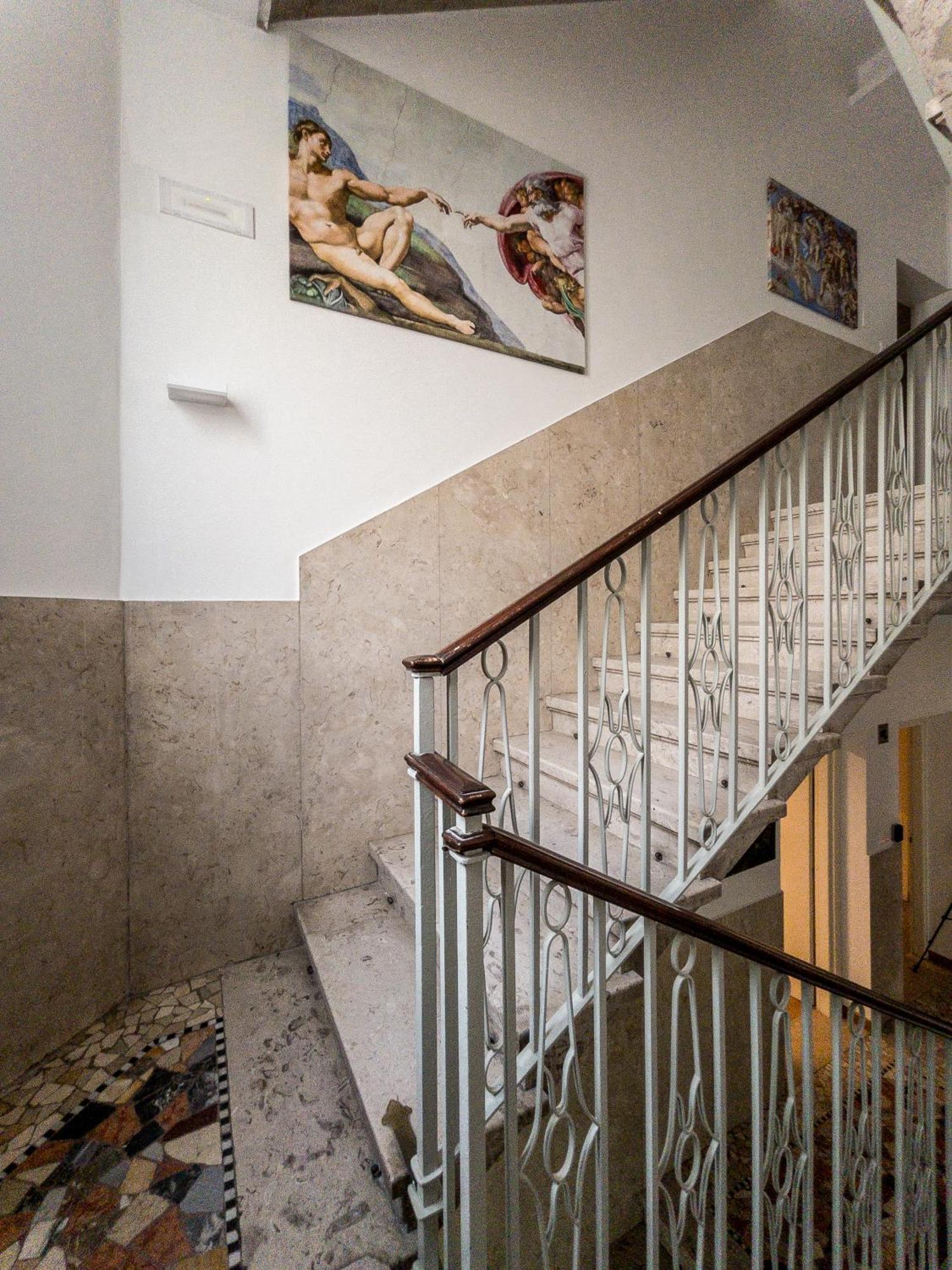 Rrrapido Holy Suites And Rooms - Via Sardegna Milaan Buitenkant foto