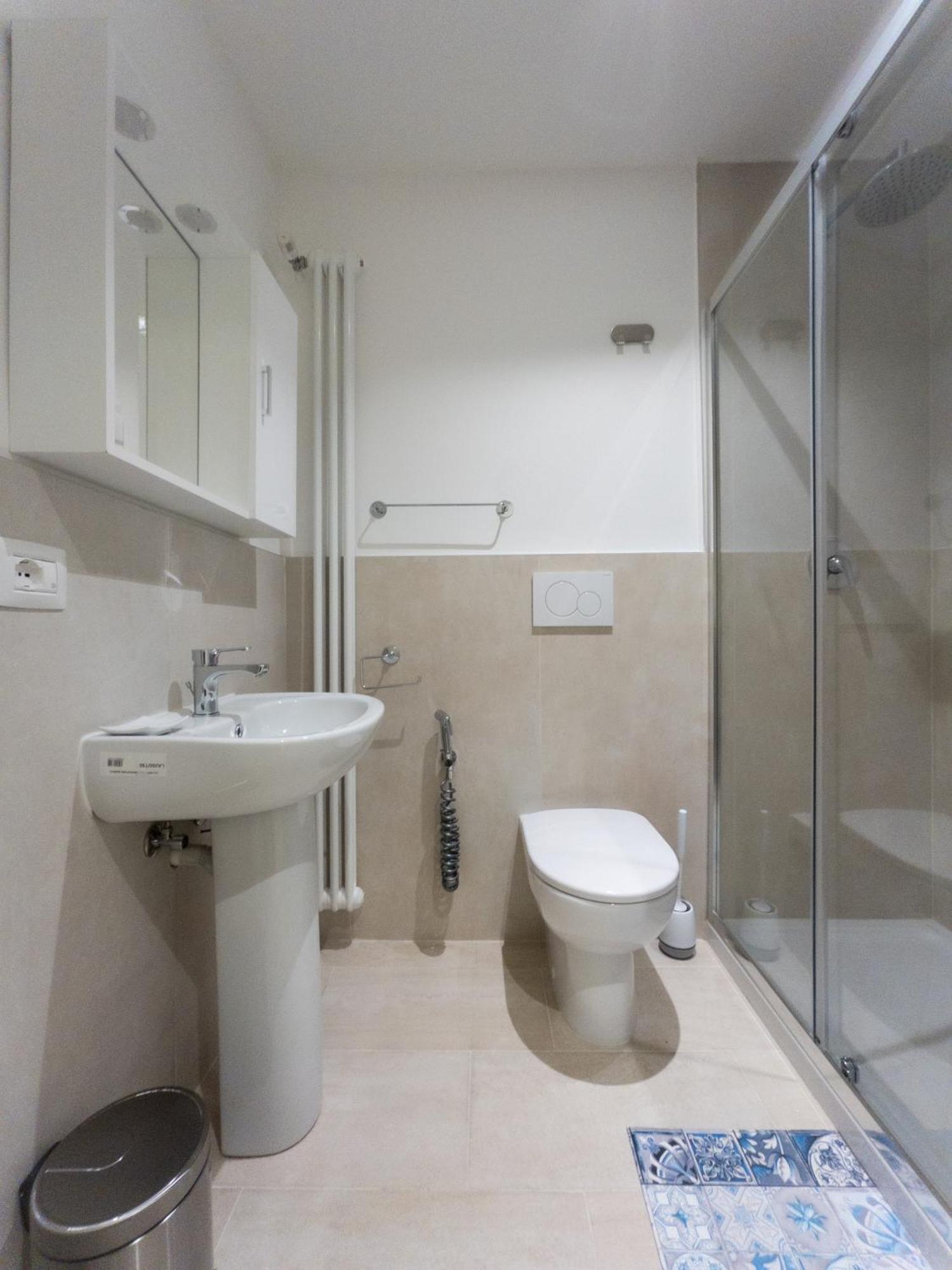 Rrrapido Holy Suites And Rooms - Via Sardegna Milaan Buitenkant foto