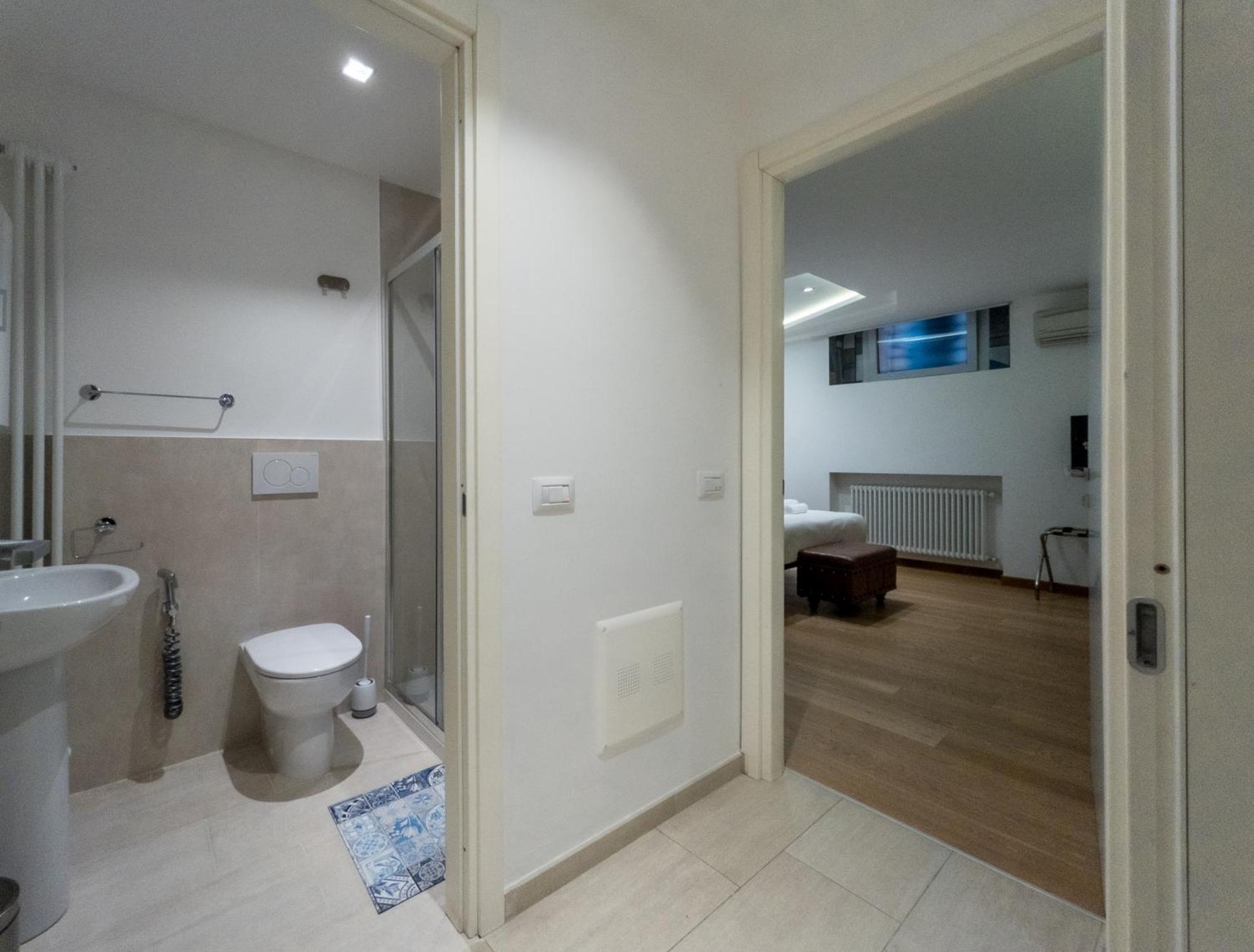 Rrrapido Holy Suites And Rooms - Via Sardegna Milaan Buitenkant foto